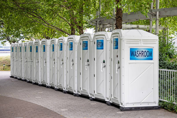 Best Porta potty rental near me  in Smithfield, NC